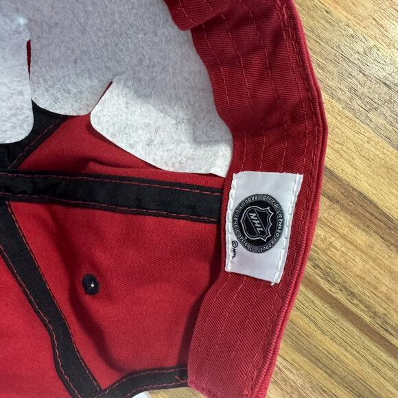 Fan Favorite Washington Capitals Embroidered Camo Hat Cap Adjustable Strap back - Picture 7 of 8